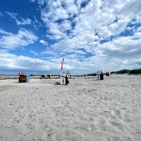 Stylische Ferienwohnung Top Lage Am Hafen, Strand Und Meer Wendtorf Exterior photo